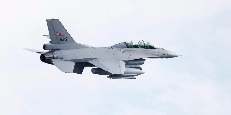 Norveç, F-16’larını Ukrayna’ya transfer edecek