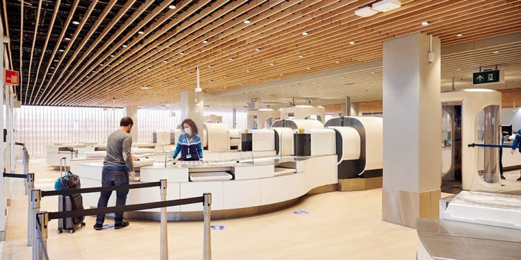 Schiphol’de yeni tarayıcılarla kontroller 3 saniye sürecek