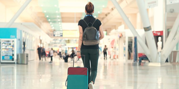 Yalnız seyahatte dikkat edilmesi gereken 5 kural!