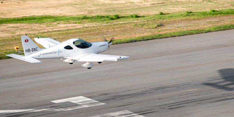 Elektrikli eğitim uçağı 2025’te hizmette olacak