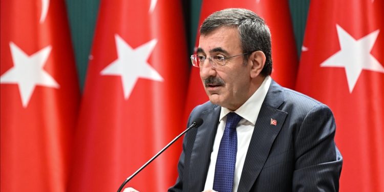 “Savunma sanayindeki ilerleme insanımızın refahına katkı sağlamaktadır”