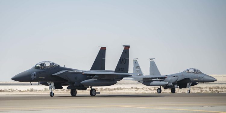 BAE’nin ‘hayır’ı ABD savaş uçaklarını Katar’a taşıdı