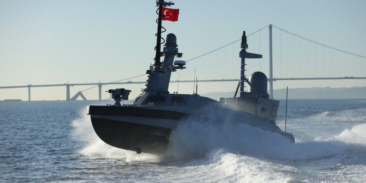 Yerli insansız deniz aracı DENİZKURDU tatbikatında
