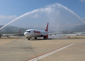 Gazipaşa-Alanya, Corendon’un ilk Brüksel uçusunu karşıladı