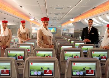 Emirates rekor kârı çalışanlarıyla paylaşacak