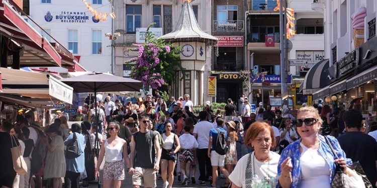 İBB’de güç zehirlenmesi mi başladı?