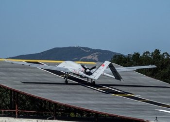 Bayraktar TB3’ten yerli motorla rekor uçuş!