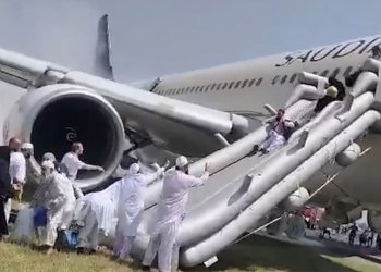 Saudia’nın sol iniş takımı alev aldı; yolcular tahliye edildi