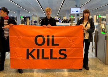 İklim aktivistleri nedeniyle uçuşlar askıya alındı