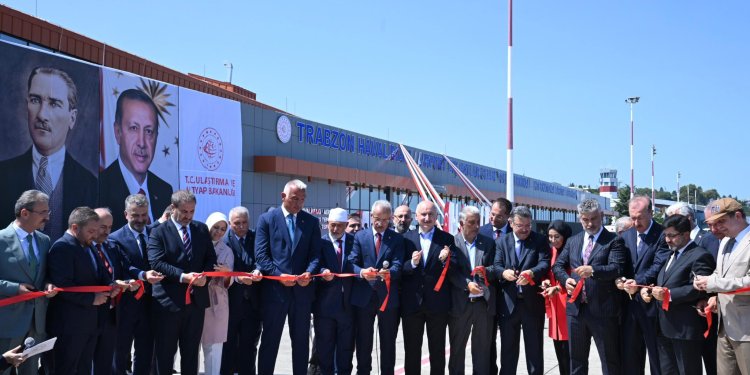 Trabzon Havalimanı yeni terminal binası açıldı