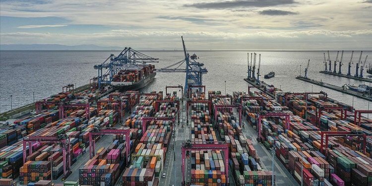 Yüksek teknoloji ihracatına hava ve uzay araçları imalatı damgası