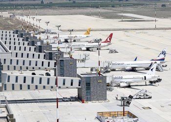Çukurova Havalimanı yolculu uçuşlara başladı