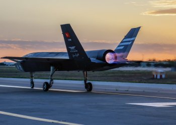 Bayraktar TB3, TCG Anadolu’ya doğru