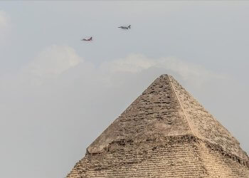 HÜRJET’ten piramitlere selam!