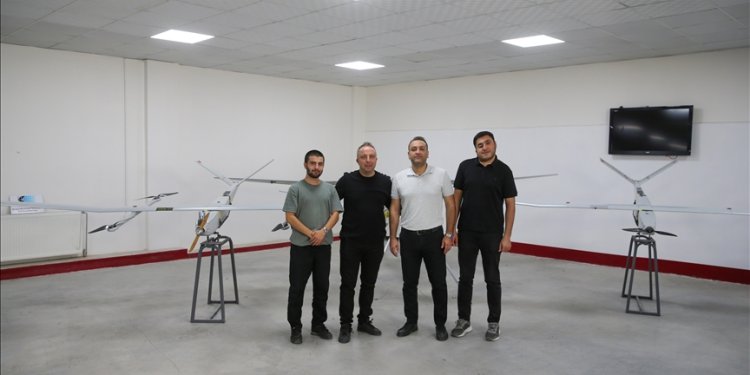 Vanlı mühendislerden 10 saat uçabilen İHA!