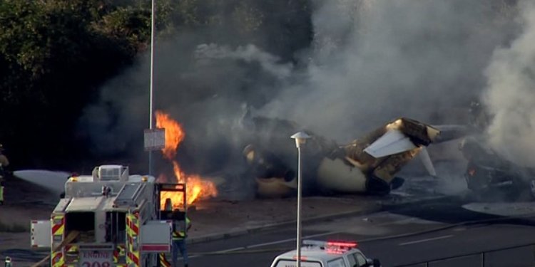 ABD’de küçük jet ve araç çarpışması: 5 kişi öldü