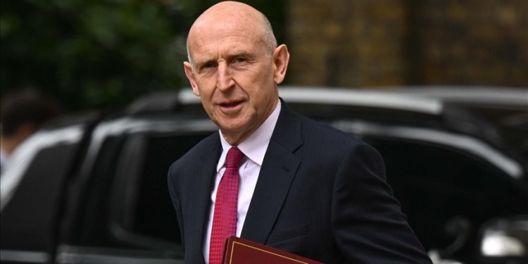 İngiltere Savunma Bakanı’ndan Trump açıklaması