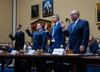 Pentagon eski yetkilisinden UFO itirafı: “Gerçekleri gizlediler”