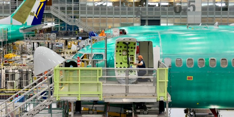 Boeing’den hisse başına 5,46 dolar zarar beklentisi