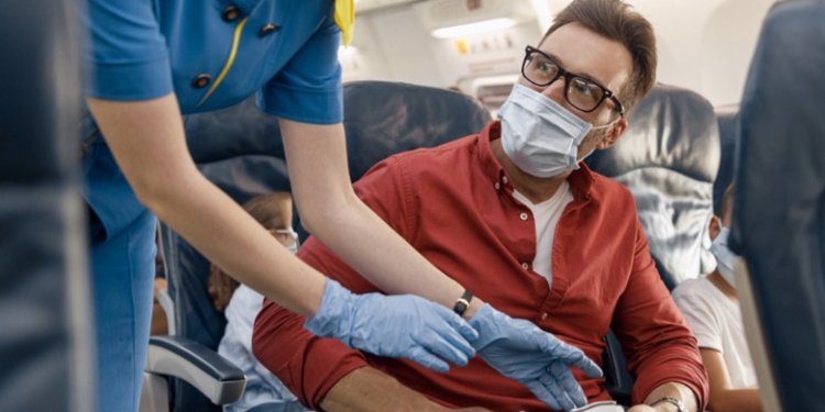 Doktorlar uçakta nelere dikkat ediyor?