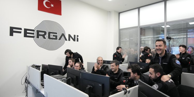 Fergani ilk uydusunu uzaya gönderdi