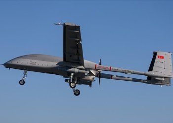 Yerli İHA Bayraktar TB3 silahlandı