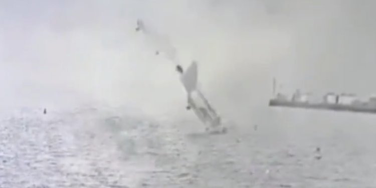 ABD Donanması’na ait EA-18G Growler savaş uçağı düştü