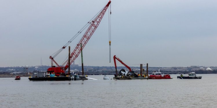 Washington’daki uçak kazasında 67 cesede ulaşıldı