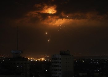 Husiler: Ben Gurion Havalimanı ve ABD uçak gemisini vurduk