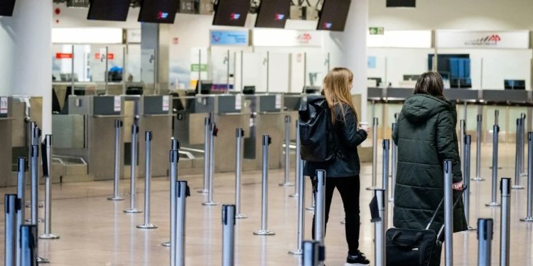 Ülkedeki çalışanlar greve gitti: Uçuşlar yapılamadı