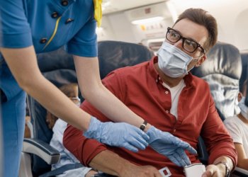 Doktorlar uçakta nelere dikkat ediyor?