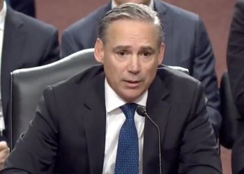 CEO Senato’da itiraf etti: Boeing’de her şey değişiyor mu?