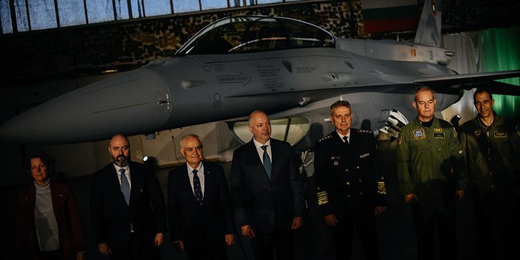 F-16 Block 70 Bulgaristan’da! Teslim töreni yapıldı