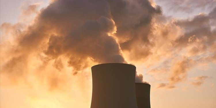 Dünya nükleer enerjiye geri dönüyor!