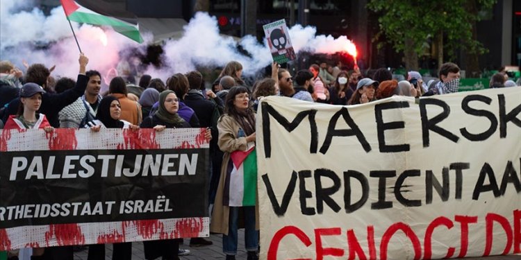 İsrail’de üretilen F-35 parçalarını taşıyan gemi protesto edildi