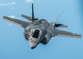 İngiliz F-35 savaş uçağı yakıt sıkıntısı nedeniyle acil iniş yaptı