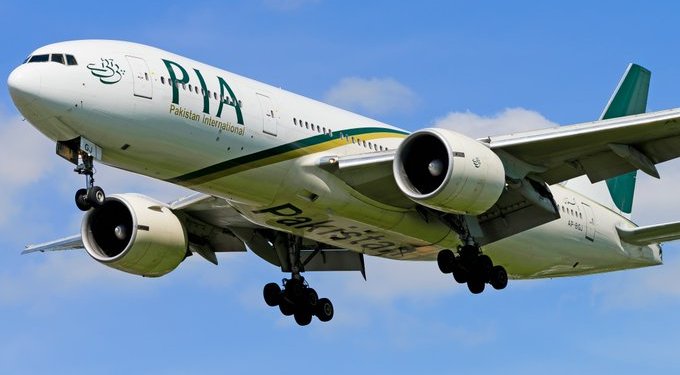 PIA, İngiltere uçuşlarına geri dönüyor