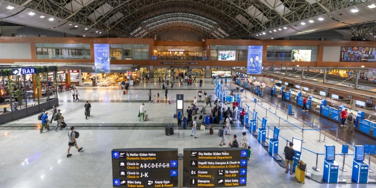 Sabiha Gökçen Havalimanı’nda bir günde 148 bin yolcu