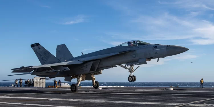 ABD’de bir savaş uçağı daha düştü: Pilot sağ kurtuldu