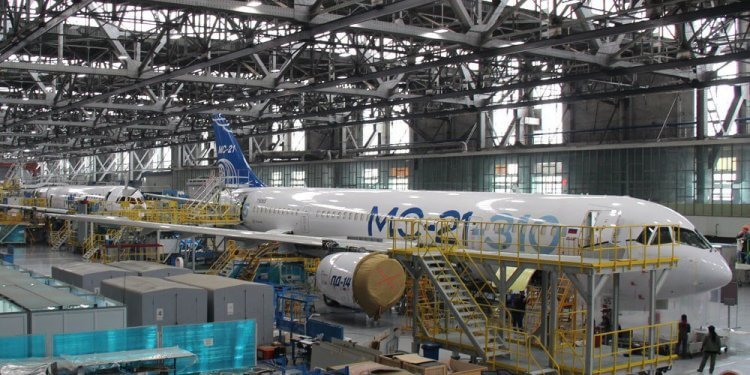Rusya, MC-21 uçağında yerlilik oranını artırıyor