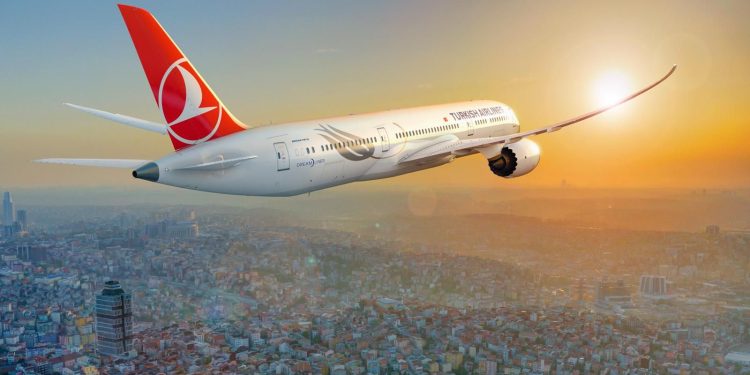 THY, Güney Avrupa’ya gidiş-dönüş 129 dolara uçuruyor