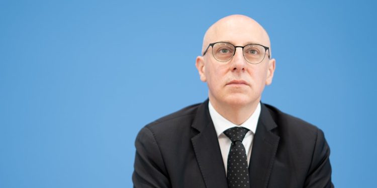 Almanya’da ilk: İstihbaratın başına Türk geçiyor