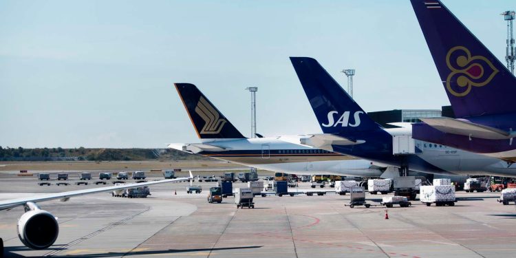 Drone krizi Kopenhag Havalimanı’nda tüm uçuşları durdurdu