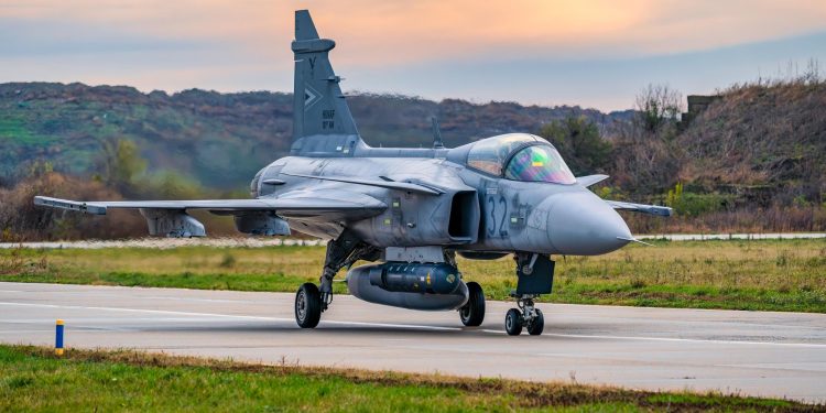 Çekya, Gripen savaş uçağı kiralama sözleşmesini 2035’e uzattı