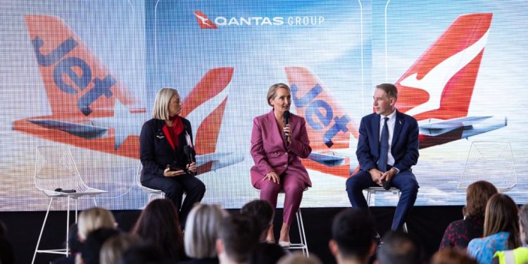Qantas, siber saldırı sonrası yöneticilerin maaşını kesti