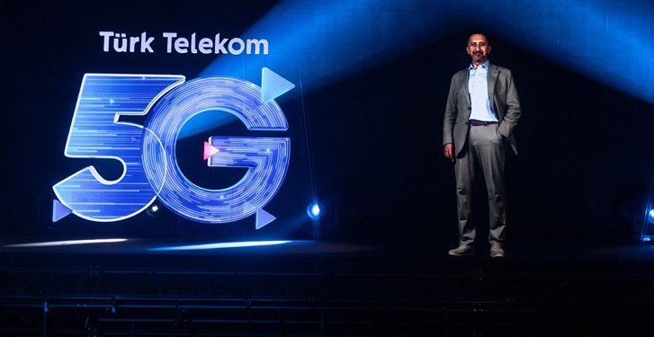 Türkiye’de bir ilk: Türk Telekom’dan 5G hologramlı basın toplantısı!