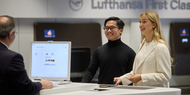 Lufthansa’dan Frankfurt Havalimanı’nda yeni özel check-in alanı açtı