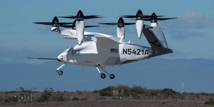 Joby’nin hibrit hava taksisi ilk uçuşunu yaptı