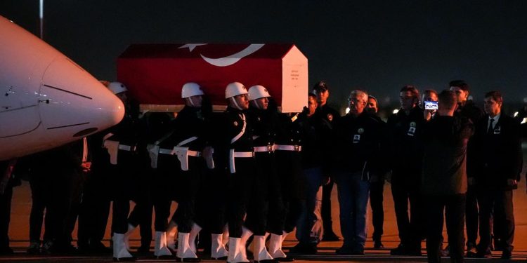 Uçak kazasında şehit olan Pilot Hasan Bahar’ın naaşı getirildi