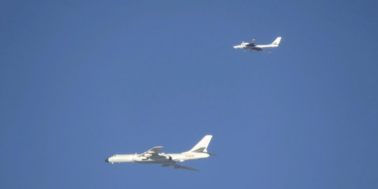 Japonya, Rus-Çin ortak uçuşları için savaş uçağı kaldırdı